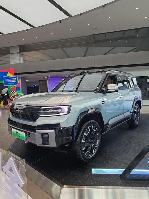 深圳126比亚迪方程豹硬派越野的爆款，英菲尼迪35周年与你共成长